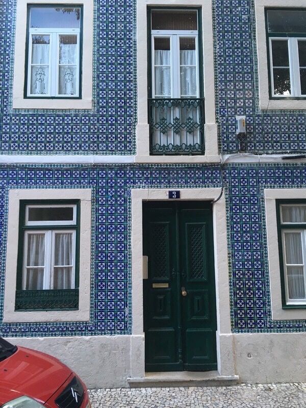 How to side a building with ceramic tiles