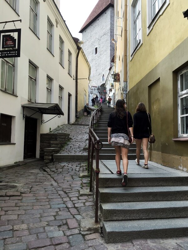 Combination cobblestones + stairs