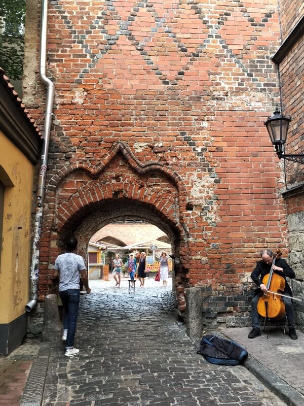 Cello player in Old Town